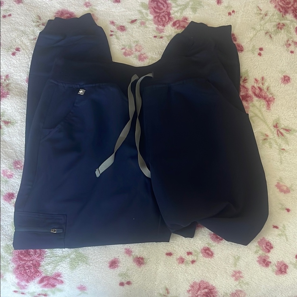 Figs Navy Jogger scrub Pants medium
